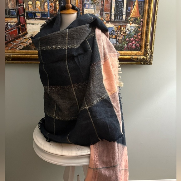 Madewell Navy and Pink Brushed Plaid Blanket Scarf - Picture 4 of 11